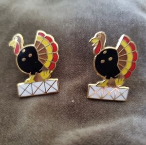 🌷 Bundle & Save 3/$10 🦃🦃 2 Fun Turkeys To Help Festivize Your Thanksgiving